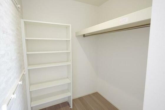 収納　ウォークインクローゼット
