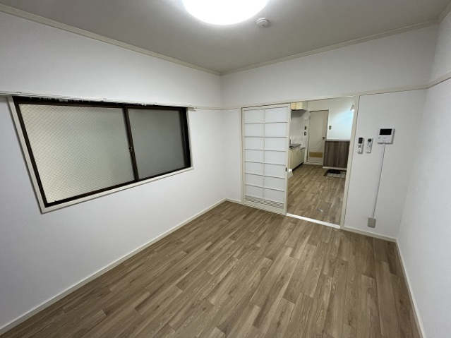 居室・リビング　スタンダードな洋室です