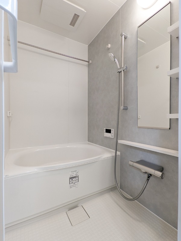 バス・シャワールーム　図面と現状に相違がある場合には現状を優先