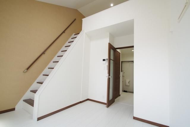 居室・リビング　★天井の高い洋室★