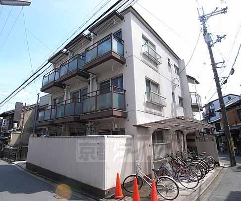 建物外観　落ち着いた雰囲気の外観です。