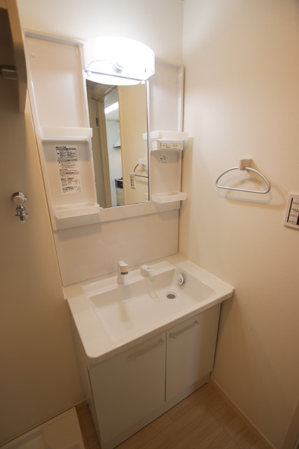 洗面設備　★シャワー付洗面台★