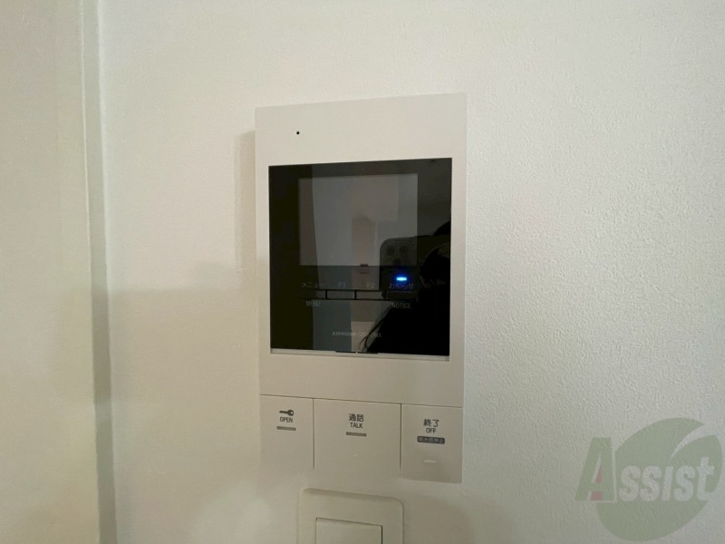 セキュリティ　モニタ付インターホンでセキュリティ面も安心です。