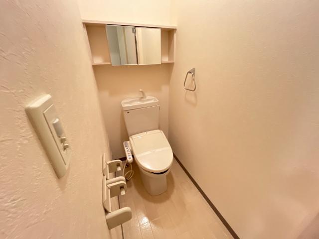 トイレ　シャワー付トイレ
