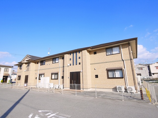 建物外観　落ち着いた雰囲気の外観です