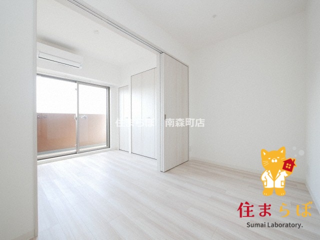 居室・リビング　「“合う暮らし”を、LINEで一緒に描こう。」