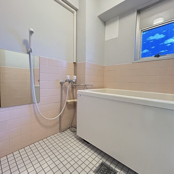 バス・シャワールーム　※別室の参考写真の為、現況優先です。