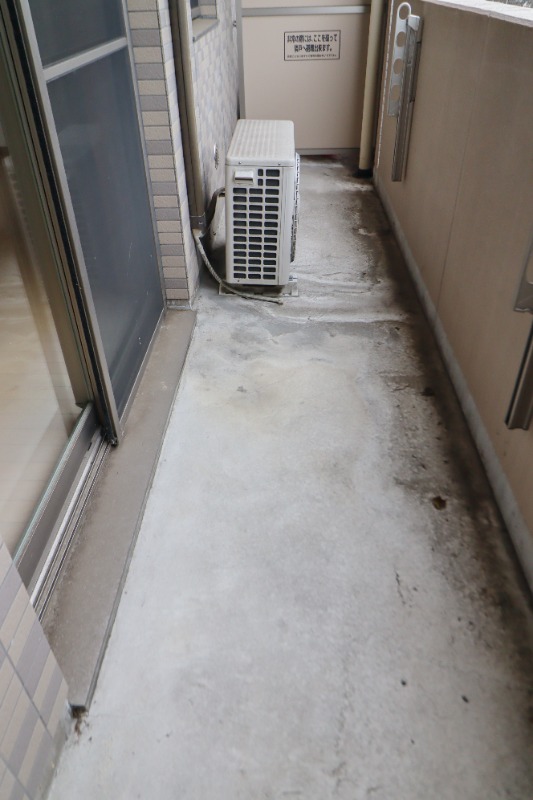 バルコニー　図面と現状に相違がある場合には現状を優先