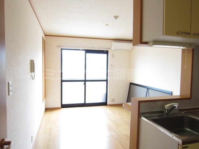 居室・リビング　同タイプ