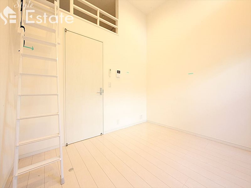 居室・リビング　内装