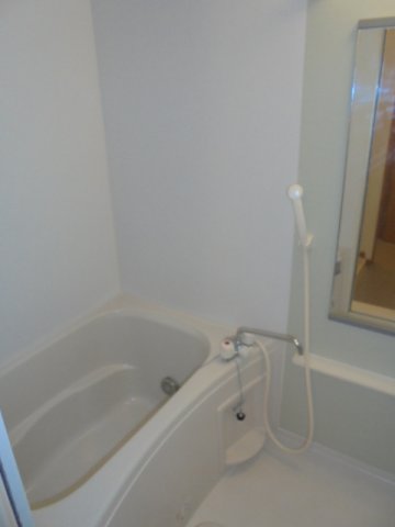 バス・シャワールーム　お風呂です