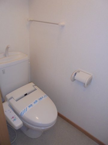 トイレ　清潔感のあるトイレです