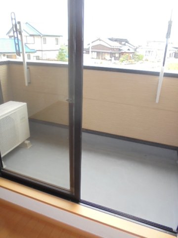 バルコニー　落ち着いた時間を過ごせるバルコニーです