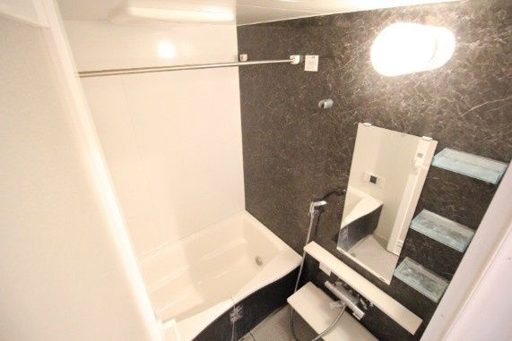 バス・シャワールーム　☆ゆったりとくつろげるお風呂☆