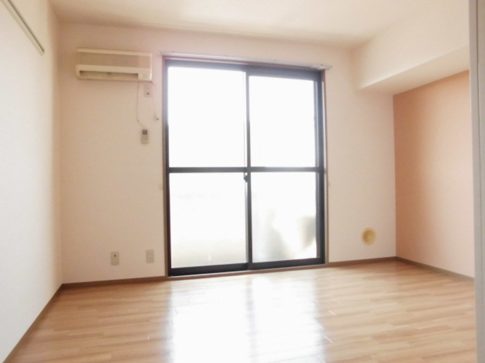 居室・リビング　別室写真