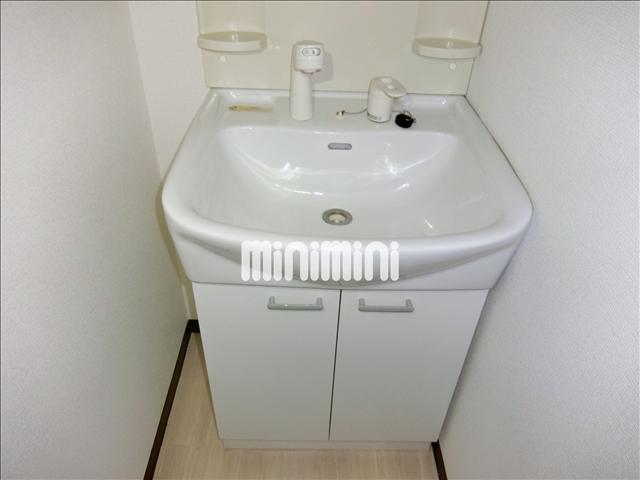 洗面設備　広い洗い場です