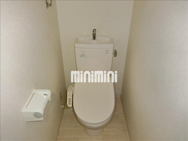 トイレ　トイレには快適温水洗浄便座つき