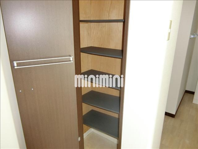 玄関　下駄箱です