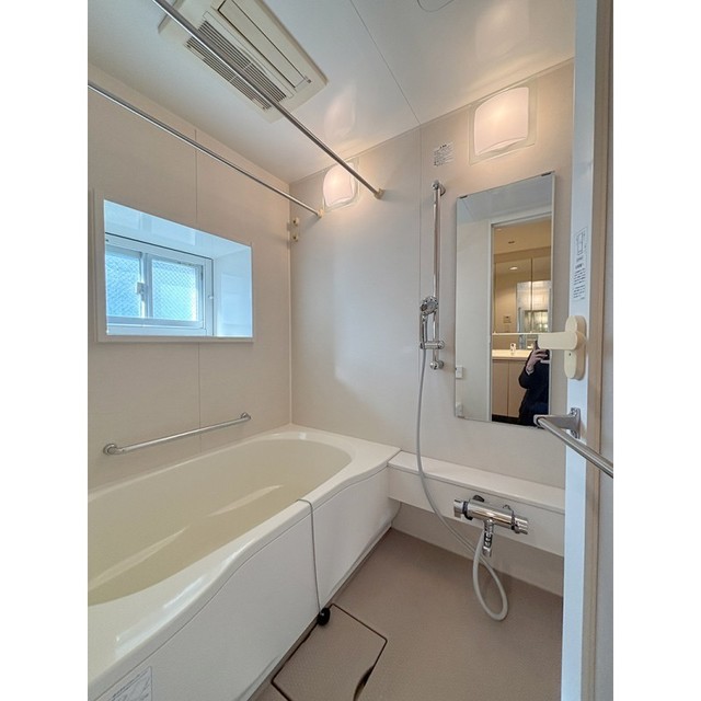 バス・シャワールーム　※写真は同タイプ住戸です。