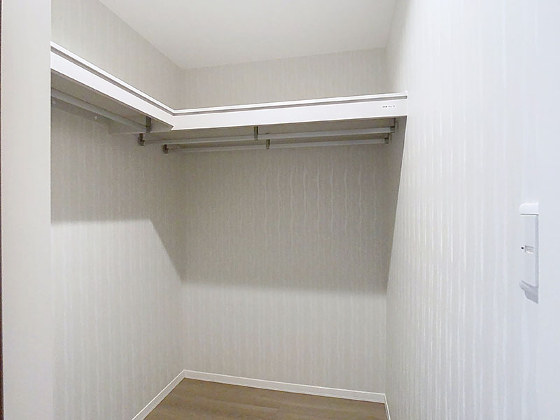 収納　ウォークインクローゼット
