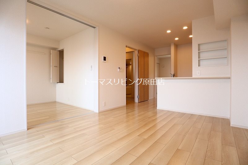 居室・リビング　203号室写真