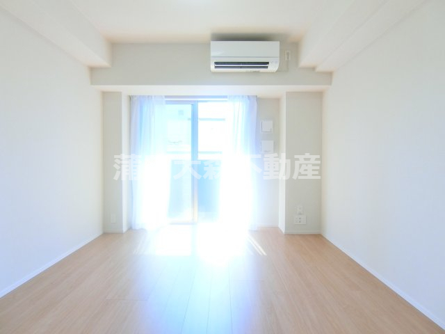 居室・リビング　洋室7.3帖