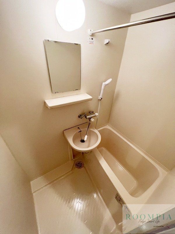 バス・シャワールーム　バス