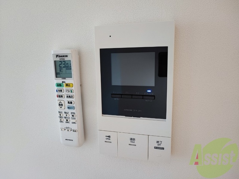 セキュリティ　ＴＶモニター付インターホンです。来客者の顔が見えるので安心！