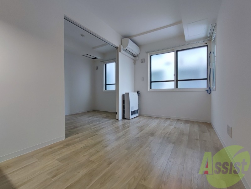 居室・リビング　広くてきれいなリビングです！快適に過ごせそうですね。