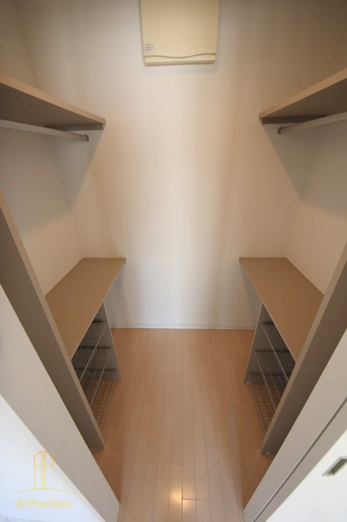 収納　アリス・マナーガーデン谷町