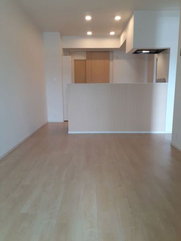 居室・リビング　こちらのリビングで趣味の時間をお楽しみください