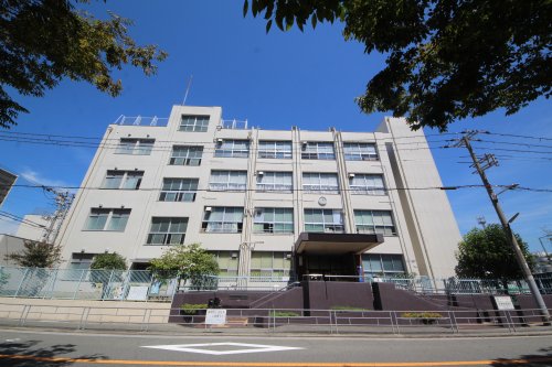 小学校　大阪市立九条南小学校（小学校）まで533m