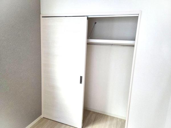 収納　ポール付クローゼット