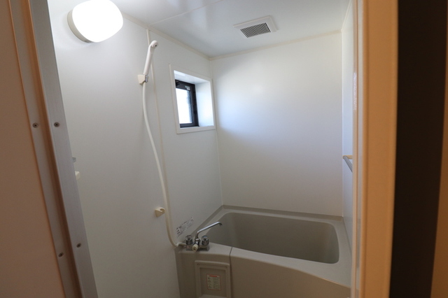 バス・シャワールーム　２０１バス