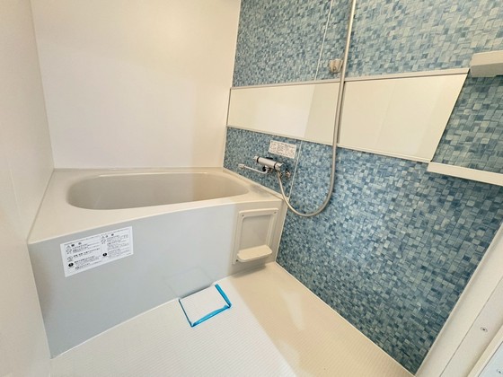 バス・シャワールーム　※別部屋の写真です