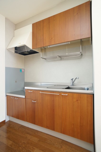 キッチン　上下収納豊富・調理スペースあり！使い勝手の良いキッチンです♪