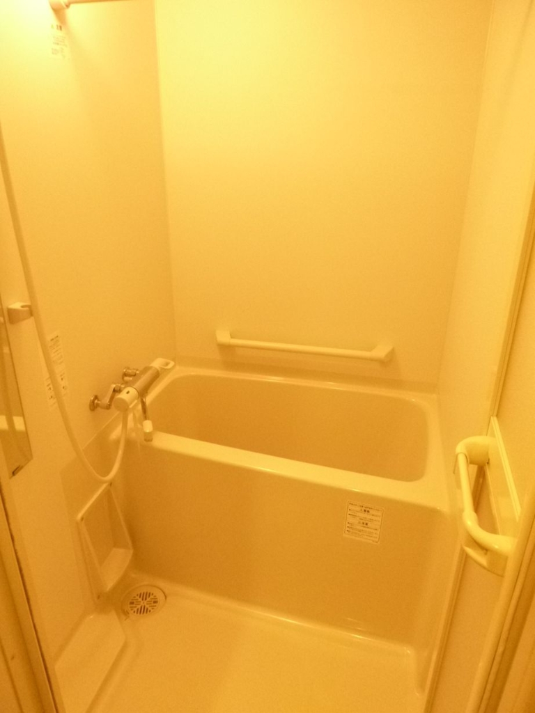 バス・シャワールーム　写真は反転タイプです。