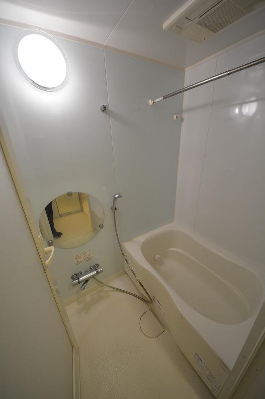 バス・シャワールーム　プライムアーバン堺筋本町　浴室換気乾燥暖房機付バスルーム