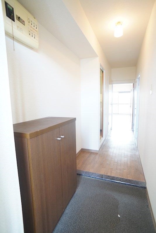 玄関　反転イメージ