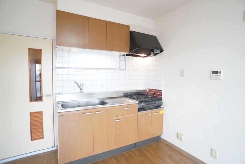 キッチン　反転イメージ