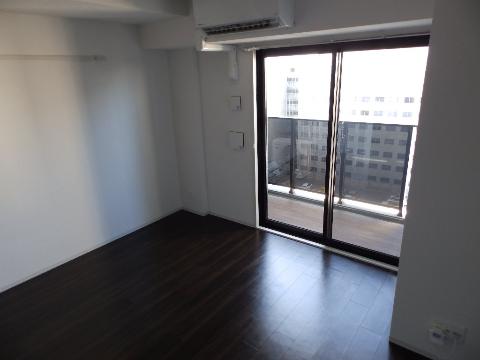 居室・リビング　室内