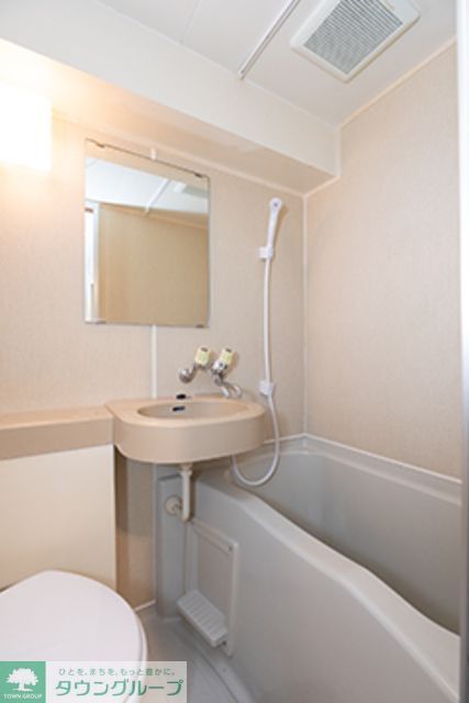 バス・シャワールーム　※写真は同タイプ住戸です。