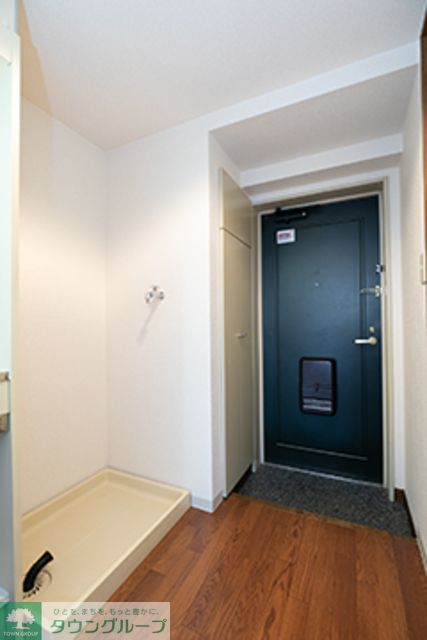 玄関　※写真は同タイプ住戸です。