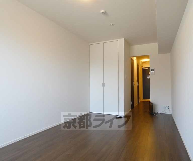 居室・リビング　広々としたお部屋です・