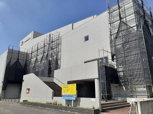 図書館　大東市立中央図書館（図書館）まで1400m