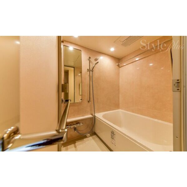 バス・シャワールーム　別室の参考写真です。※現況優先