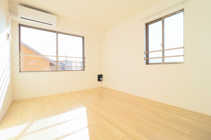 居室・リビング　図面と現状に相違がある場合には現状を優先