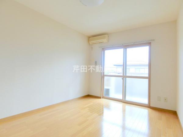 居室・リビング　写真は別のお部屋のイメージです