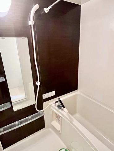バス・シャワールーム　別部屋参考写真となります