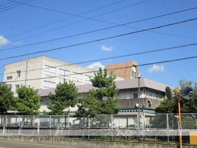 高校・高専　城ノ内高等学校（高校・高専）まで452m